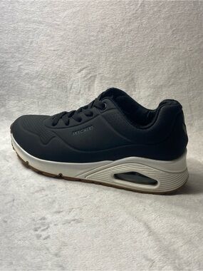 Skechers Women’s Herren Sneakers Black White Size 7.5
